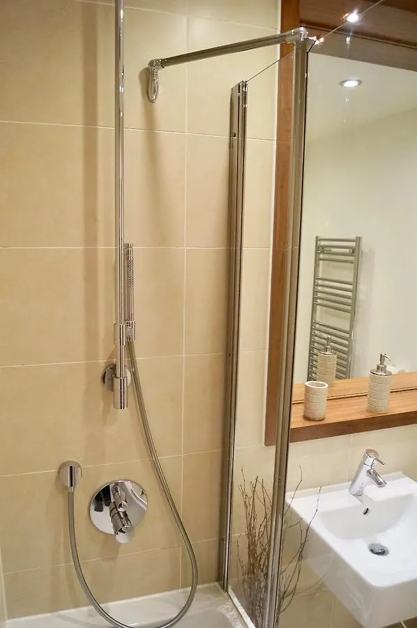Upstay Serviced Apartments Station Suite Cambridge